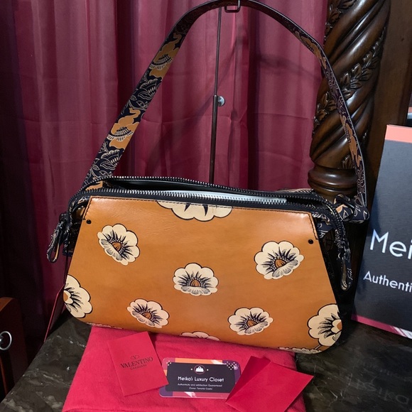 Valentino mime runway printed Hobo NWT $3695 - Picture 11 of 14